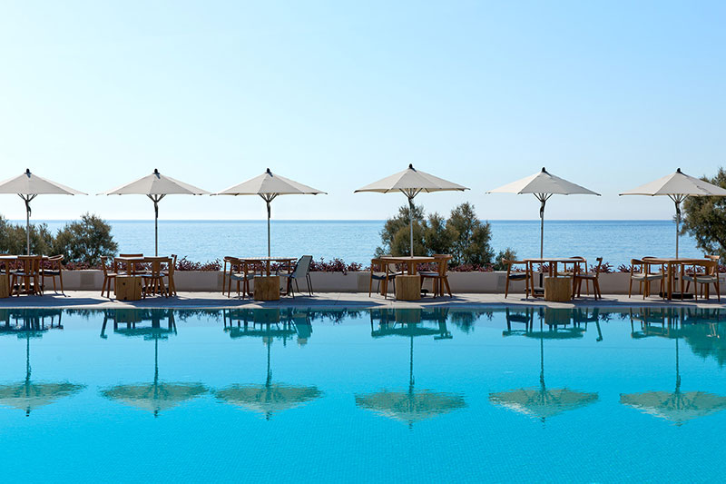 Digital marketing strategy για το Kamari Beach Hotel